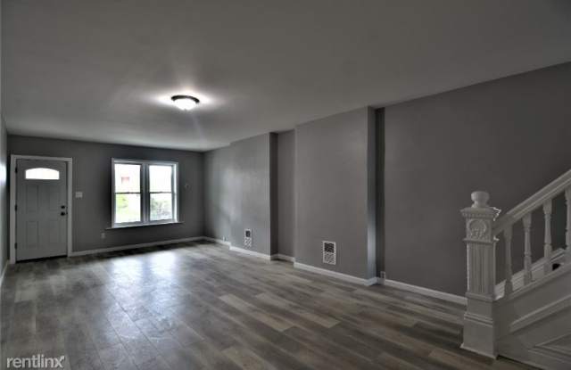 1428 1/2 W Liberty St Gallery 3