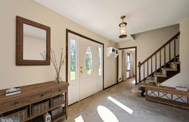 121 RABBIT HILL ROAD Gallery 4