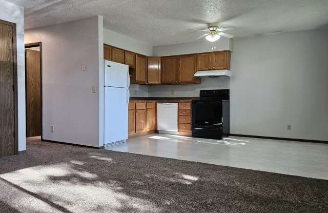 2865 Springreen Drive - 4 photos photos