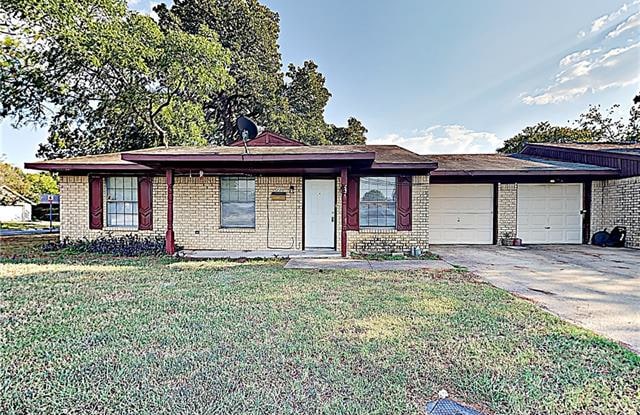 220 E 4th Street - 220 East 4th Street, Irving, TX 75060