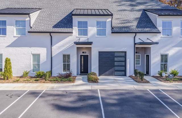93 Chateau Drive Gallery 2