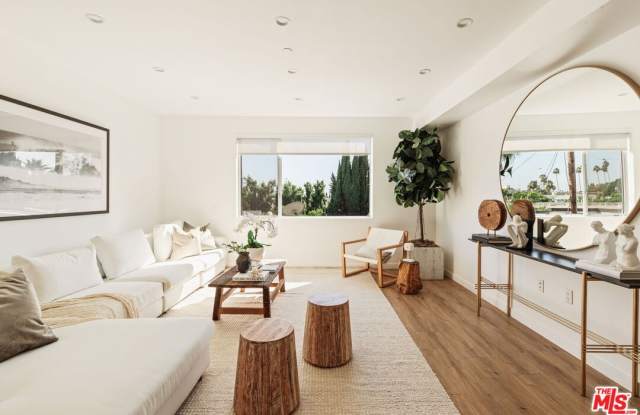 1040 N Spaulding Ave - 1040 North Spaulding Avenue, West Hollywood, CA 90046