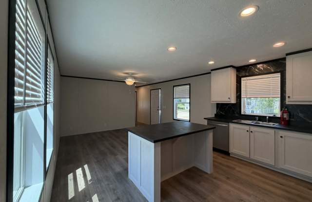 23 E Arizona Gallery 2