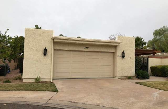 Lovely Home Steps Away From All the Amenities in Leisure World, in 45+ Active Adult Community April through October 2025. - 249 Leisure World, Maricopa County, AZ 85206