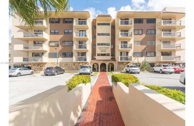 5249 NW 7th St photos photos