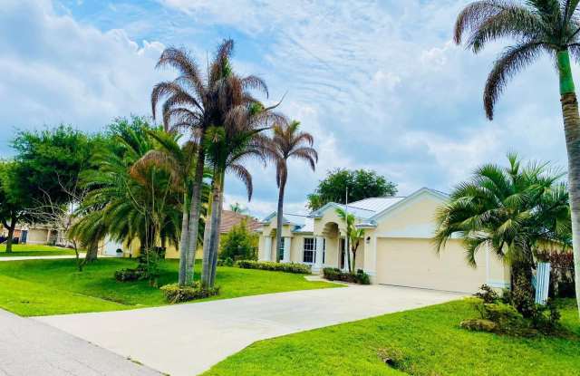 5952 NW Baynard Drive Gallery 3