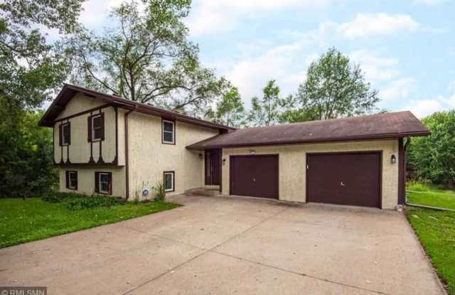 2439 McMenemy Street - 1 photos photos