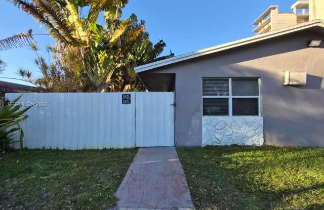 1825 Scott St photos photos