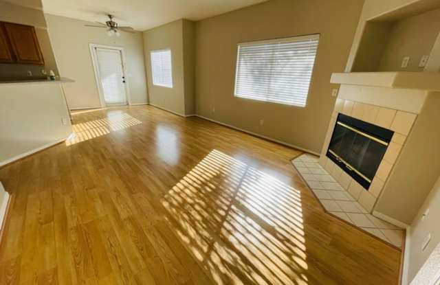 2 Bed 2 Bath Downstairs Condo in Henderson photos photos