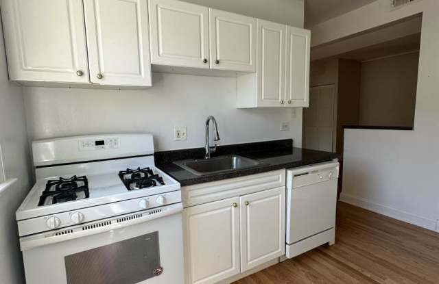 929 Forest Ave. photos photos