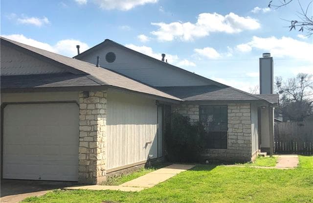 1752 Horseshoe CIR - 1752 Horseshoe Cir, Round Rock, TX 78681