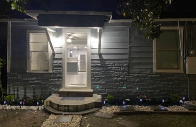 7036 Mount St, Houston TX - 7036 Mount Street, Houston, TX 77091