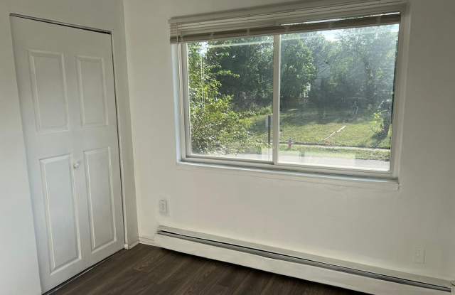 Affordable Apartment Living in Prime Cleveland Location! photos photos