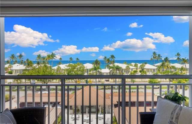 2600 Gulf Shore Blvd N unit: 54 photos photos