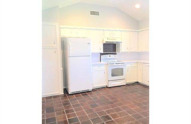 8425 Donna Drive Gallery 4