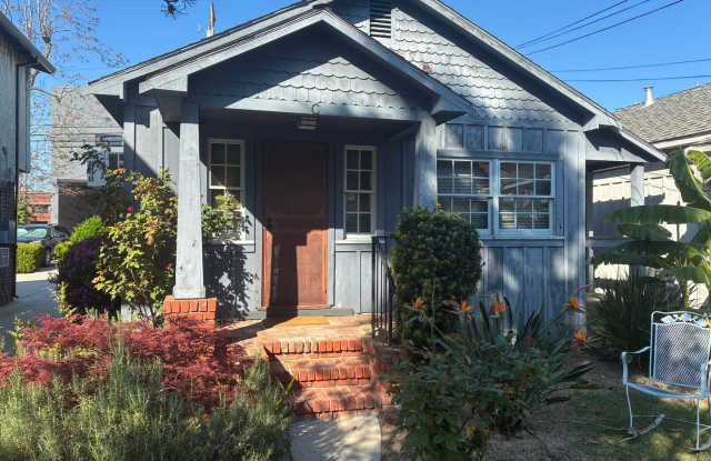 Charming Midtown Cottage - 1 bedroom/1 bath photos photos