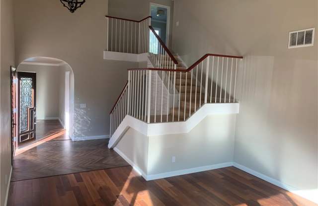 16537 Circle Hill Lane Gallery 4