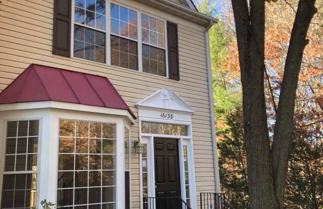 16138 TACONIC CIRCLE - 16138 Taconic Circle, Montclair, VA 22025