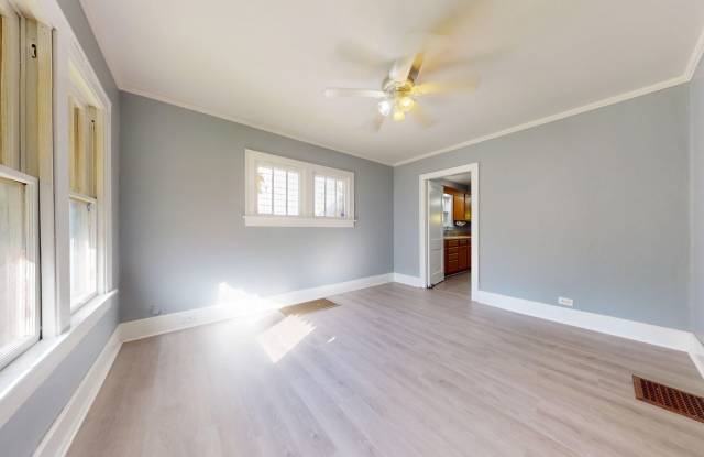 Mansfield-3 bedroom, near the park with garage Gallery 4