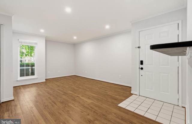 1521 LINCOLN WAY #104A Gallery 4
