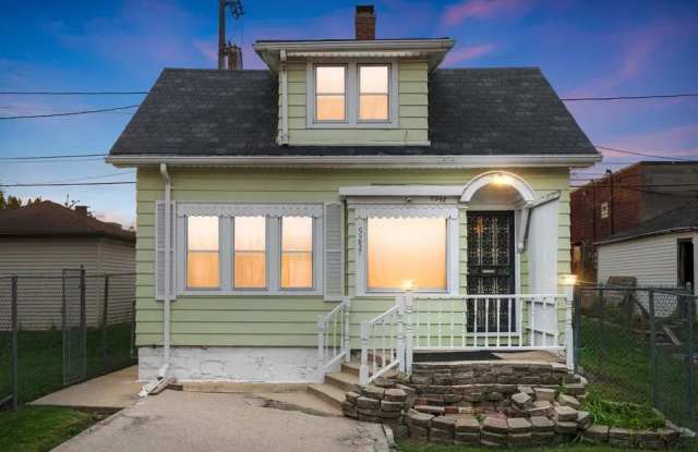 5275 North 34th Street photos photos