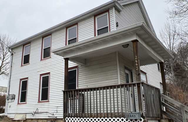 2443 Division Street photos photos