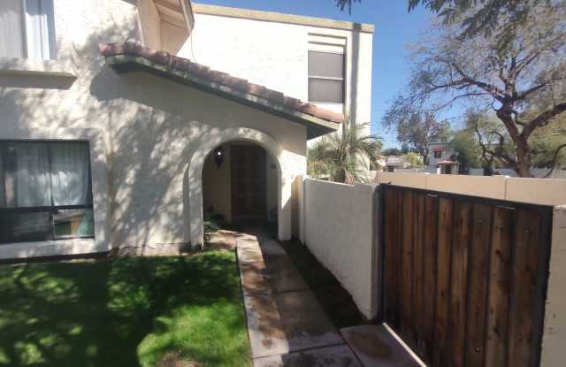 4809 E Euclid Ave #2 photos photos