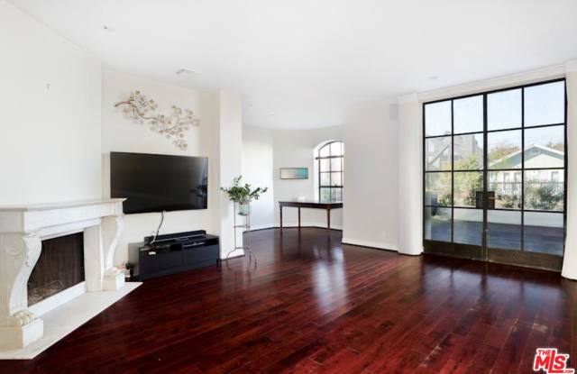 452 CARROLL CANAL Gallery 2