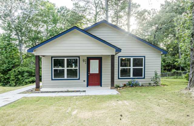 564 Peach Point Ln - 564 Peach Point Drive, Trinity County, TX 75862