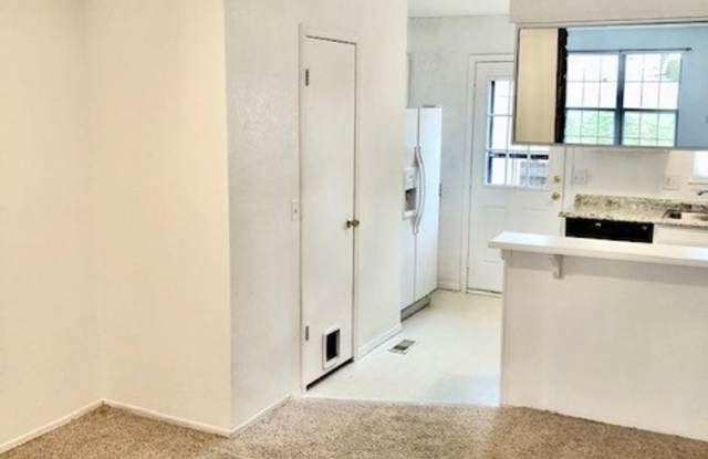 19807 Applewood Ct Gallery 4