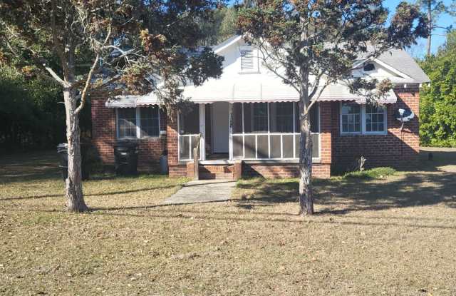 128 Wrightsville Ave. - 128 Wrightsville Avenue, East Dublin, GA 31027