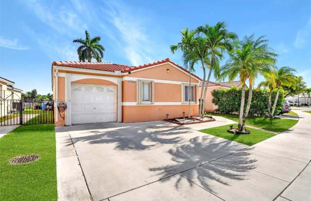 17101 Southwest 142nd Place photos photos