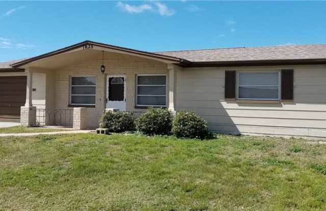 1435 VIKING DRIVE Gallery 2