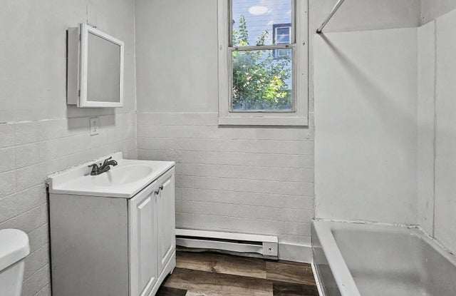602-604 Prospect Avenue - 602 Gallery 4