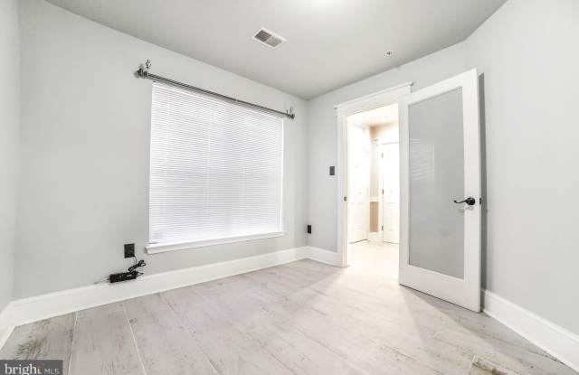 3100 ESSER Place Gallery 3