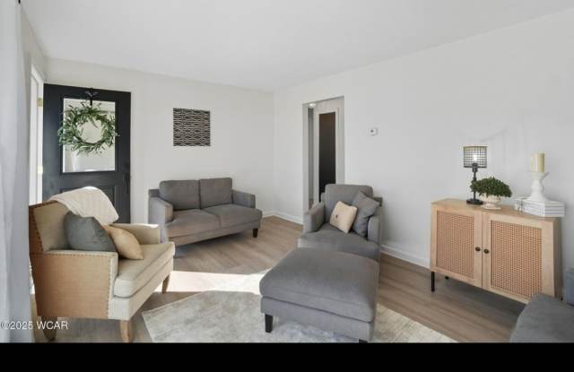 608 S Primrose Pl Gallery 4