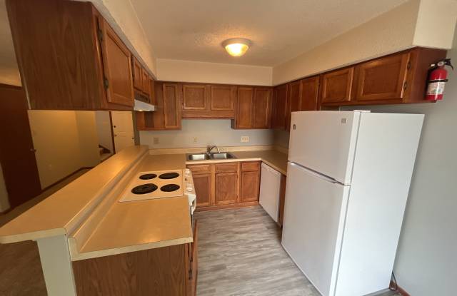 320 Olympia Court Gallery 4