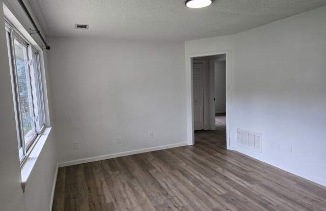 10820 West 57th Street - 1 photos photos