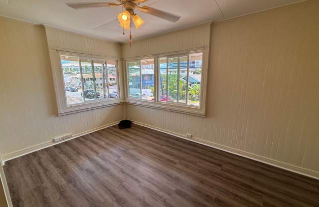 737 Hauoli St. Gallery 4