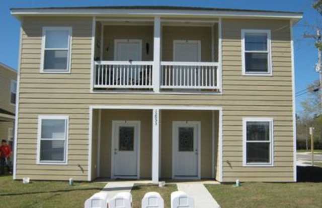 12040 Highland Avenue - C photos photos
