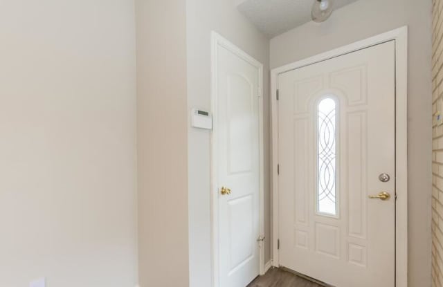 3518 Stoney Bluff Street Gallery 2