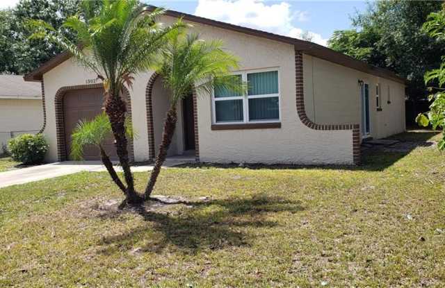 1302 MILL CREEK PLACE - 1302 Mill Creek Place, Kissimmee, FL 34744