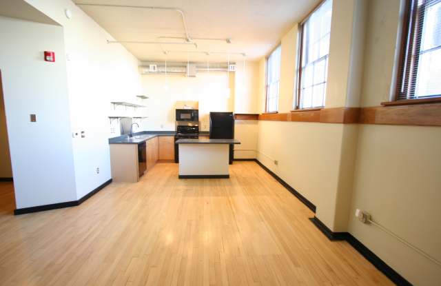 300 Tijeras Ave NE, Loft 211 Gallery 3