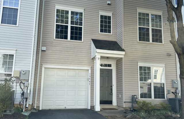 13487 Stanton Place Gallery 1