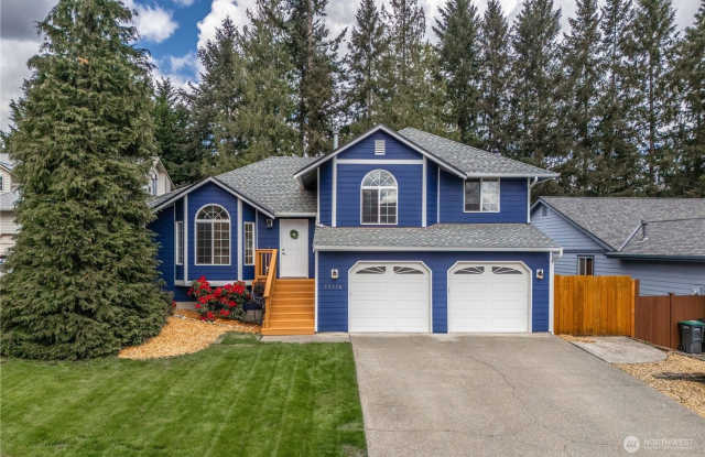 Beautiful 3 Bedroom Home with Big Yard in Maple Valley photos photos