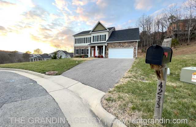 4235 Berkeley Place Drive Gallery 3