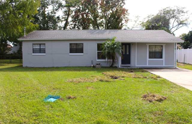 Freshly painted, four bedroom home available now! - 14526 Hertha Avenue, University, FL 32826