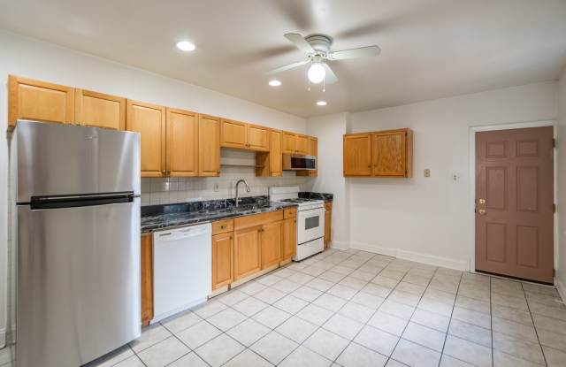 Four Bed Bella Vista Townhome photos photos