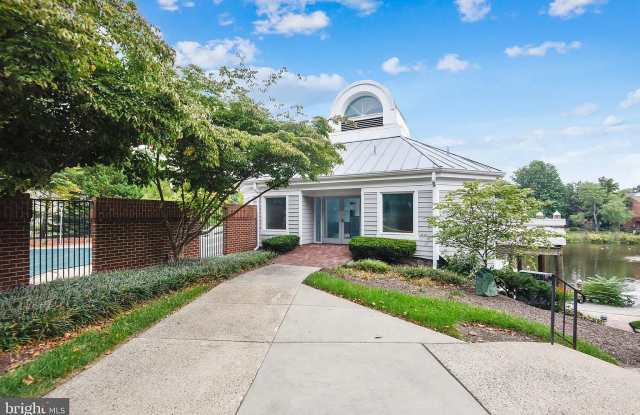 7602 Lakeside Village Drive Gallery 4