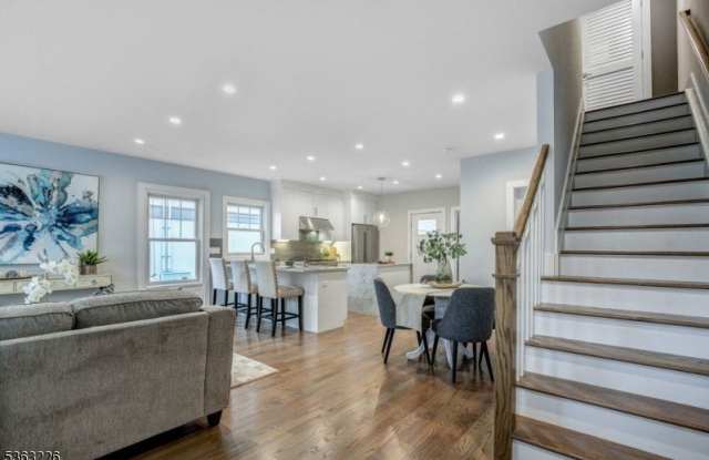 35 Spring St photos photos
